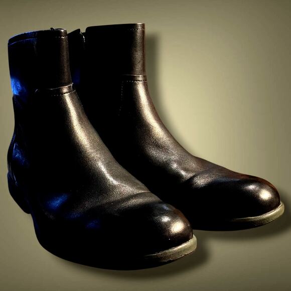 Men\'s Size 9 COLE HAAN Men\'s Premium Black Leather Zip Up Chelsea Boots EUC